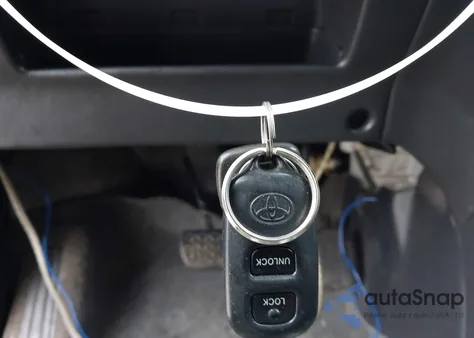 2004 Toyota Rav4 z USA, uszkodzony, nr VIN JTEHD20V846014614